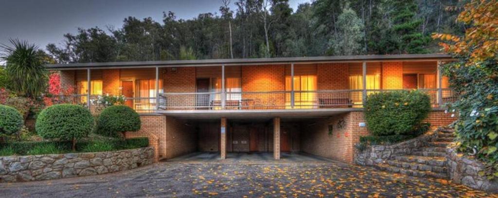 Chestnut Tree Holiday Units photo 2