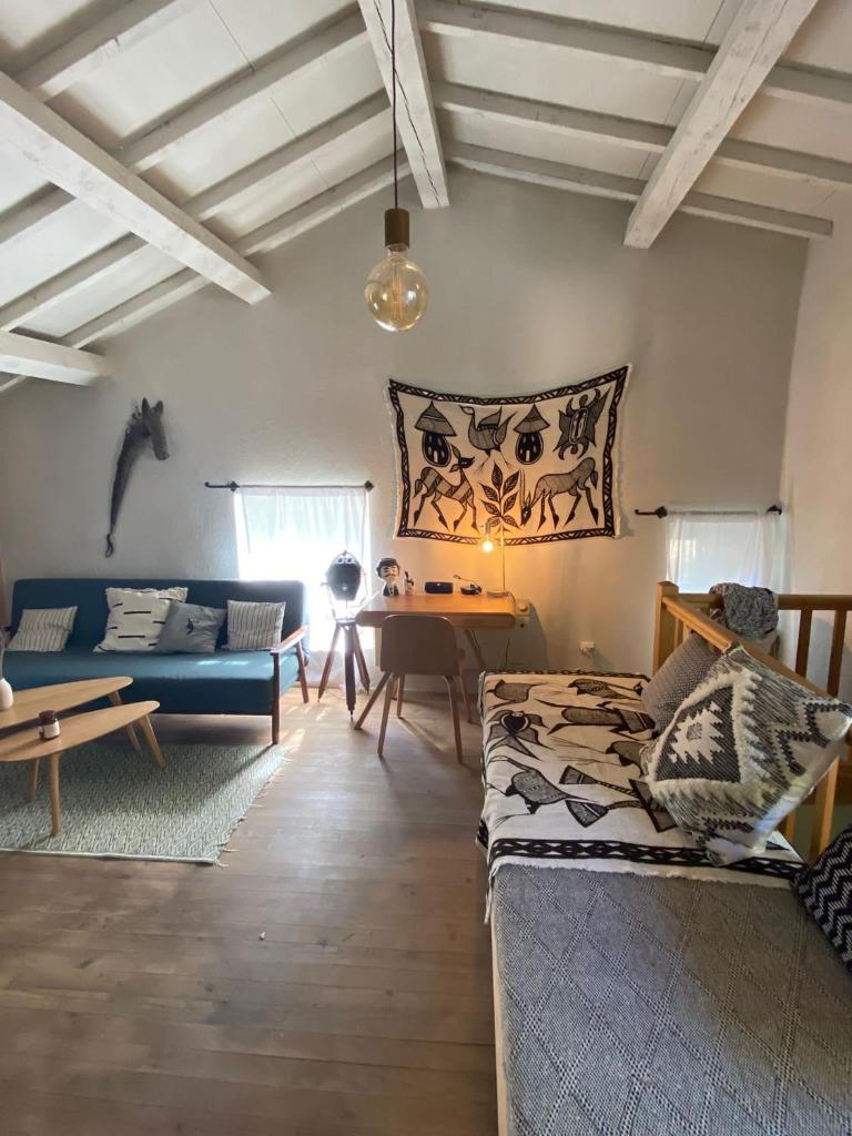 MAISON ST LAURENT photo 4