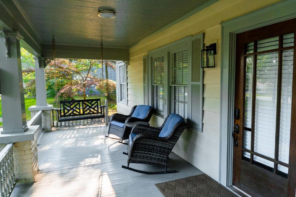 Beautiful Home in Historic Downtown Norcross photo 3