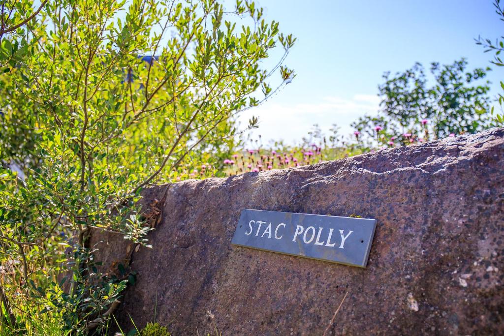 Stac Polly Lodge photo 1