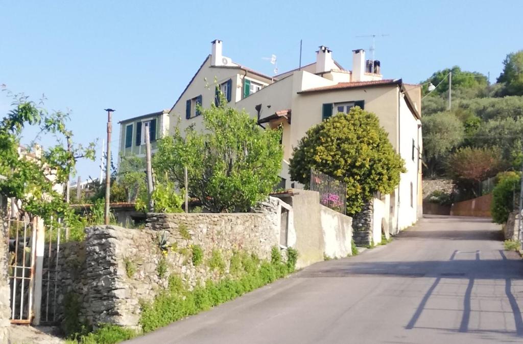 A ca' du Risso - Mansarda con terrazza - Sea & outdoor for families, bikers and climbers photo 3