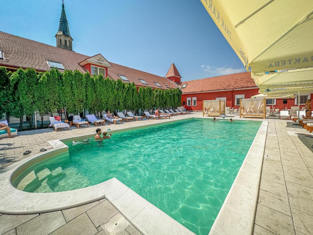 Kaštel Ečka photo 1