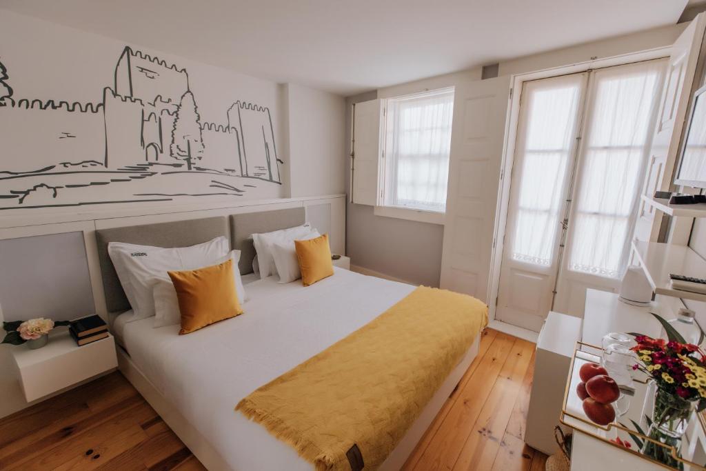 Trovador City Guest House