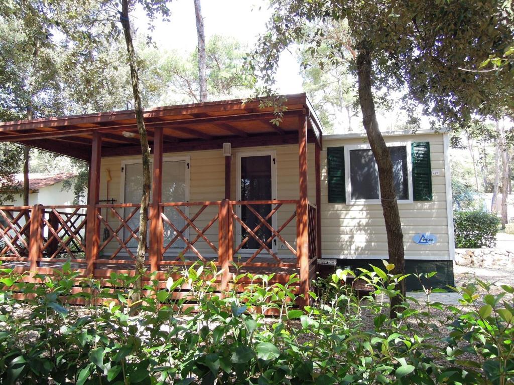 Comfortable chalet with two bathrooms at 31 km from Zadar