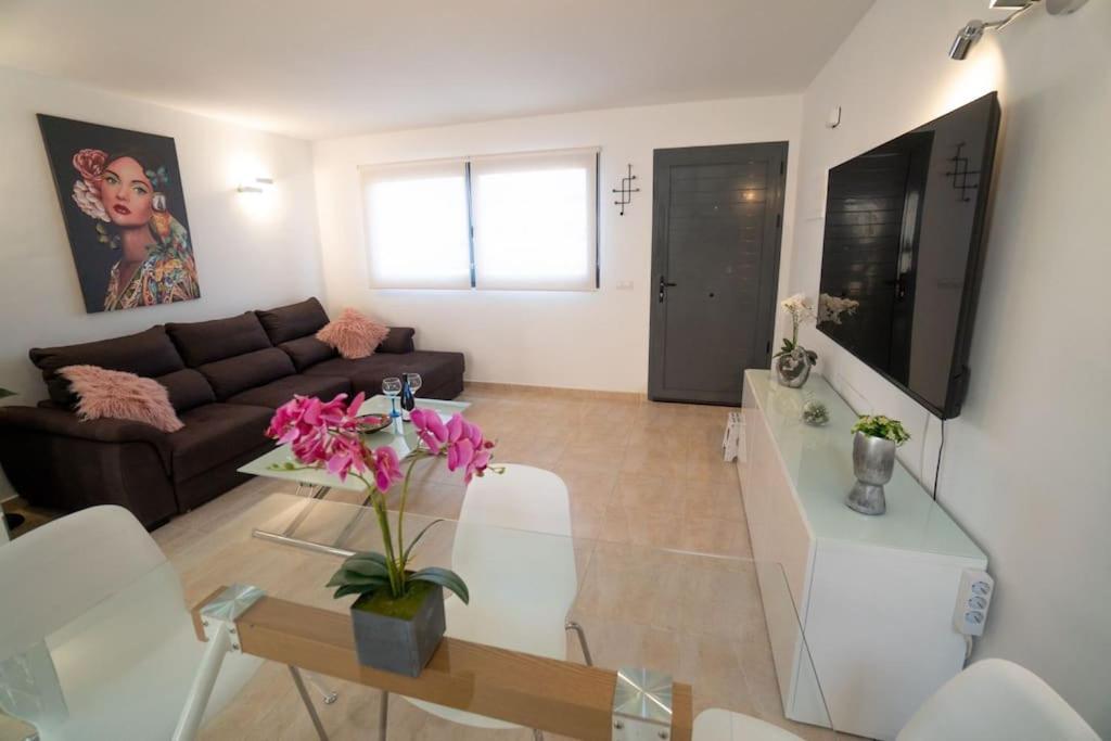 Casa Alfred, El Cotillo, Best one beach to 150 m WIFI fiber photo 3