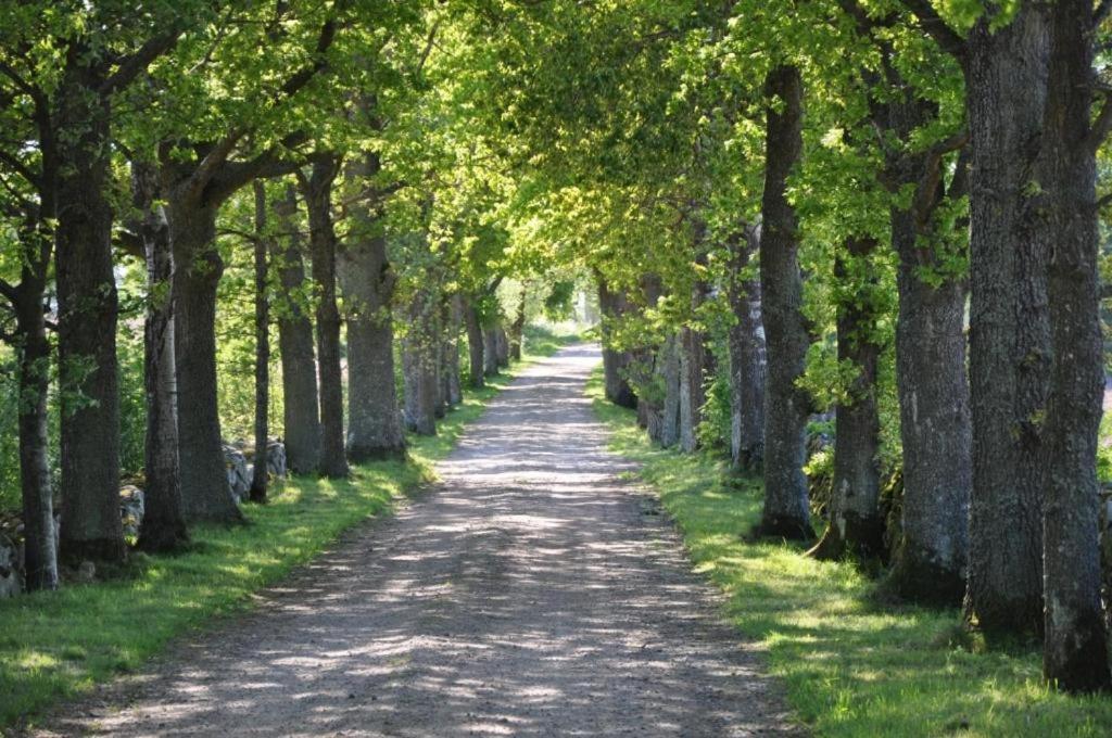 Stålemara Gård Lilla gula huset på landet photo 2