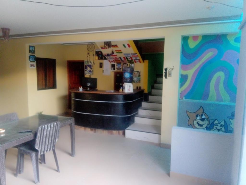 Wayky's Club and Hostal photo 3