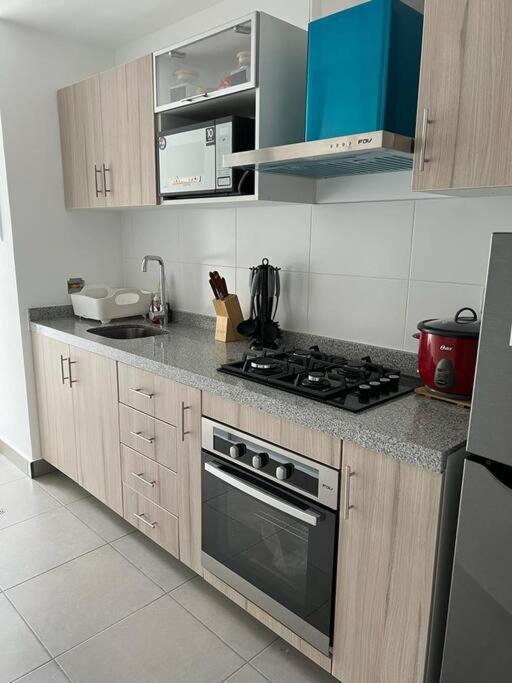 Hermoso departamento de estreno. photo 2