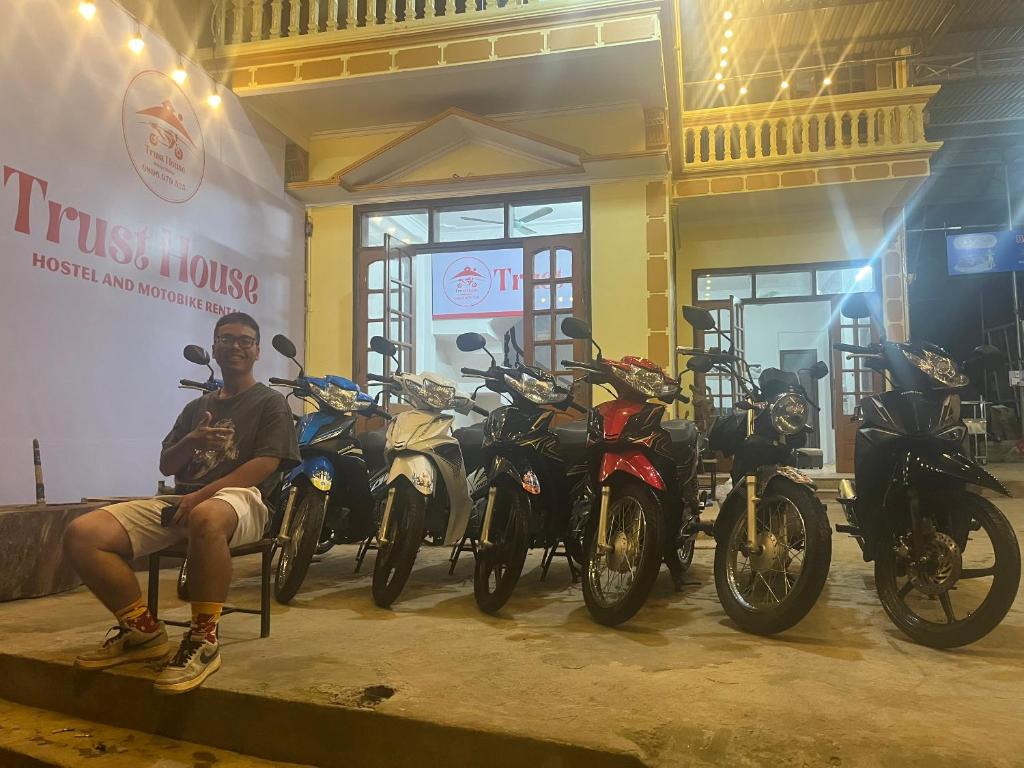 Trust House ( Hostel and Motobike Rental ) photo 2