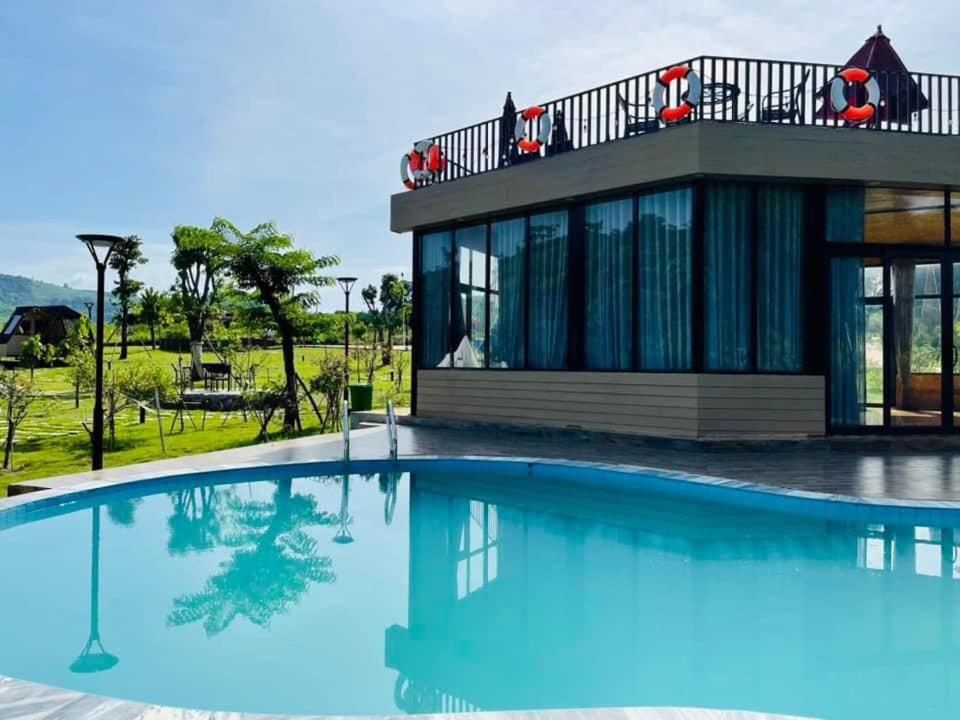 Caofong Glamping Village Hoà Bình