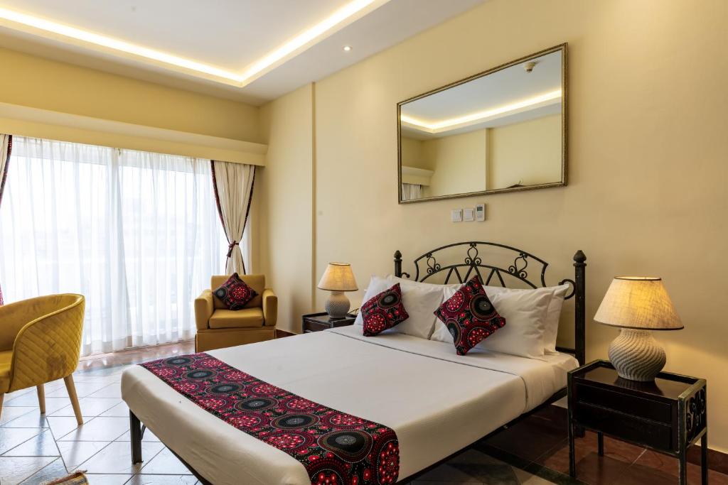 Sentrim Castle Royal Hotel photo 4