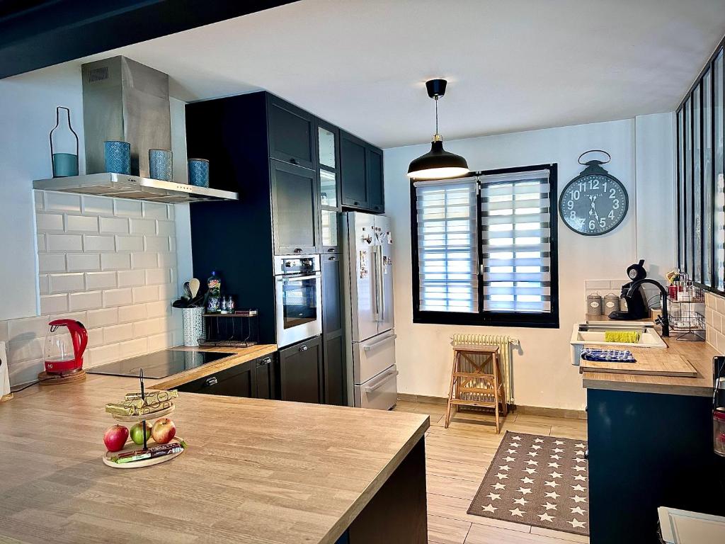 Family Oasis with 3 bedrooms near Paris photo 2