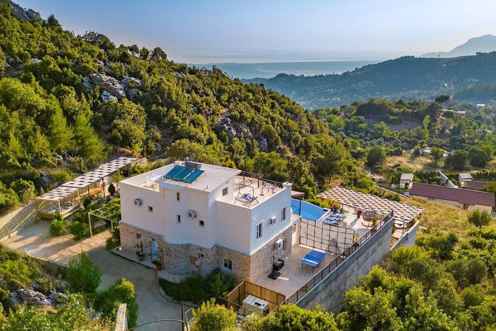 Villa Alara photo 1