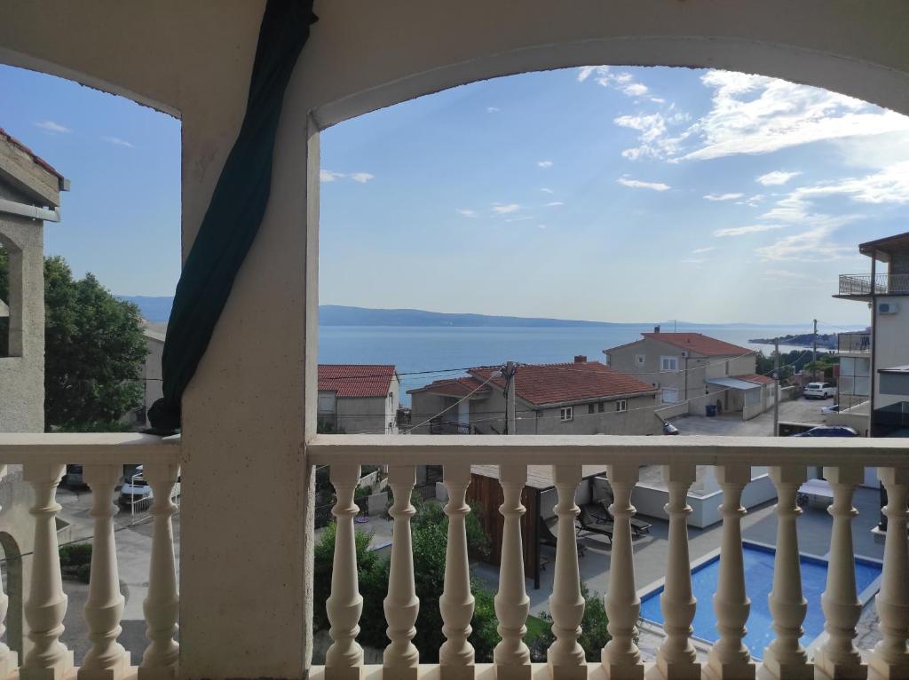 House Ema Duće