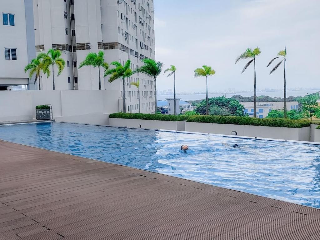 Strait Garden Family Suites by Maj
