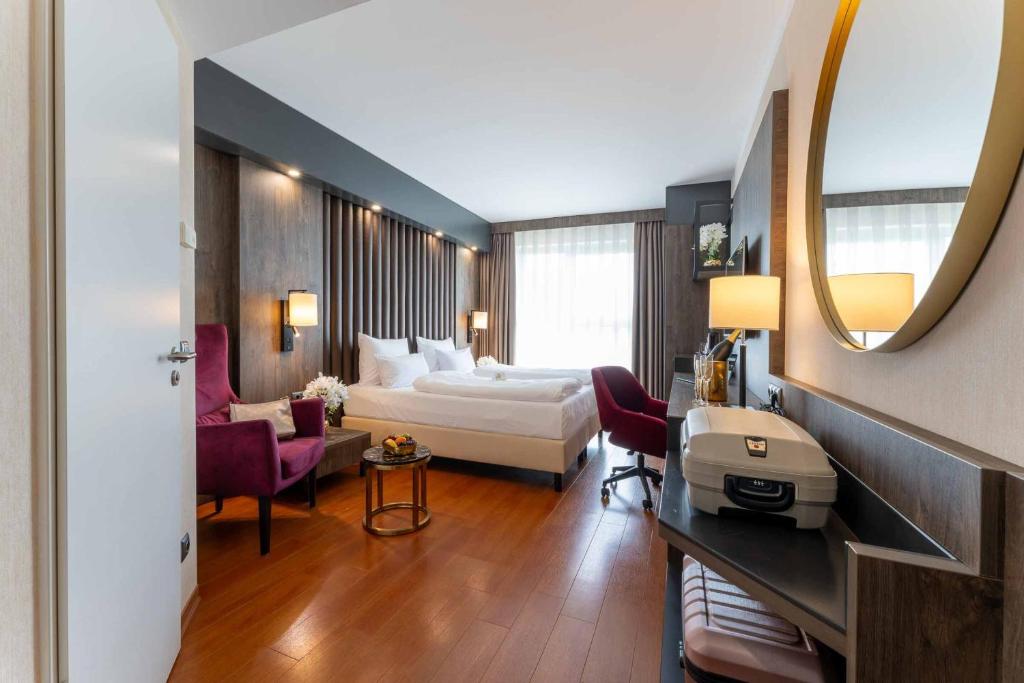 PLAZA Premium Karlsruhe photo 1