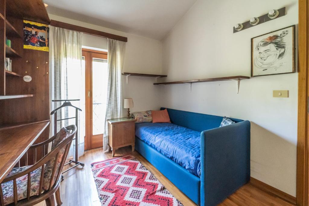 Visogliano Roomy Apt w/ Terrace near the Station photo 2