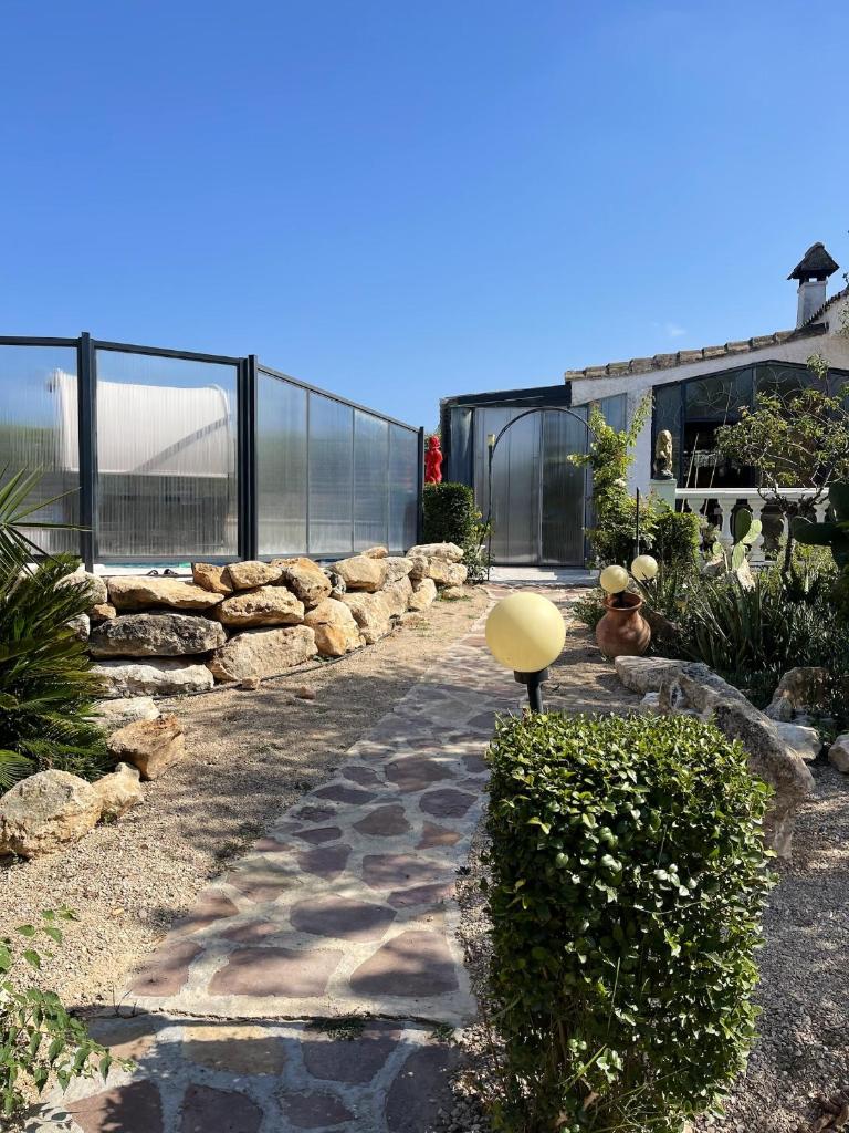 2 bedrooms villa with shared pool enclosed garden and wifi at Turis photo 4