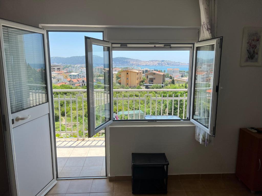 Apartments in Bar, Susanj with the best view photo 3