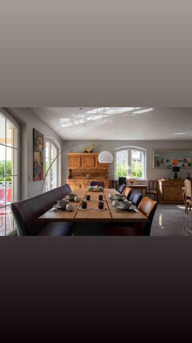 Komplette Luxuriöse Villa mit fantastischer Aussicht 1000 qm Garten 10 min nach Saarbrücken photo 2