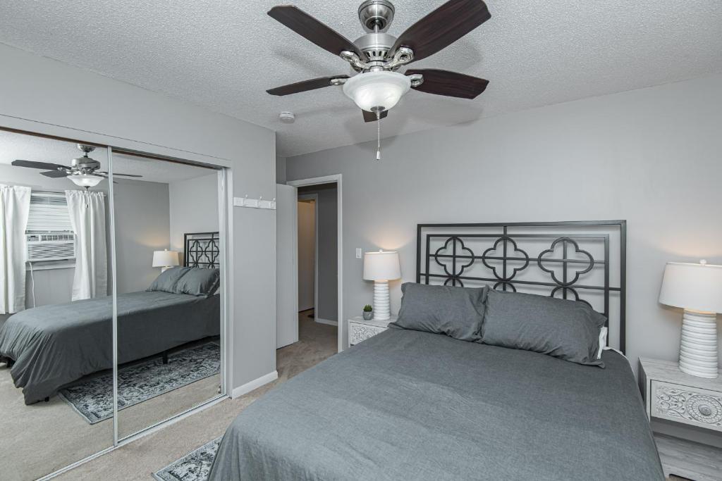 3 Bedroom Haven of Rest-5 Minutes from Mayo Clinic! photo 1