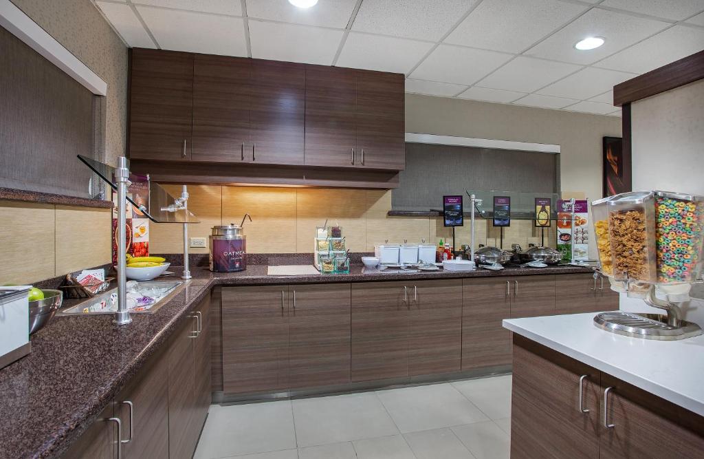 Residence Inn Knoxville Cedar Bluff photo 2