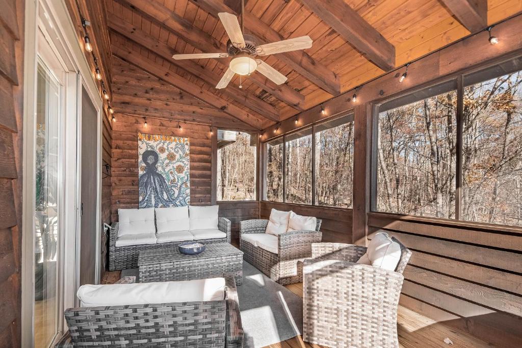Play-A-Way Chalet photo 1