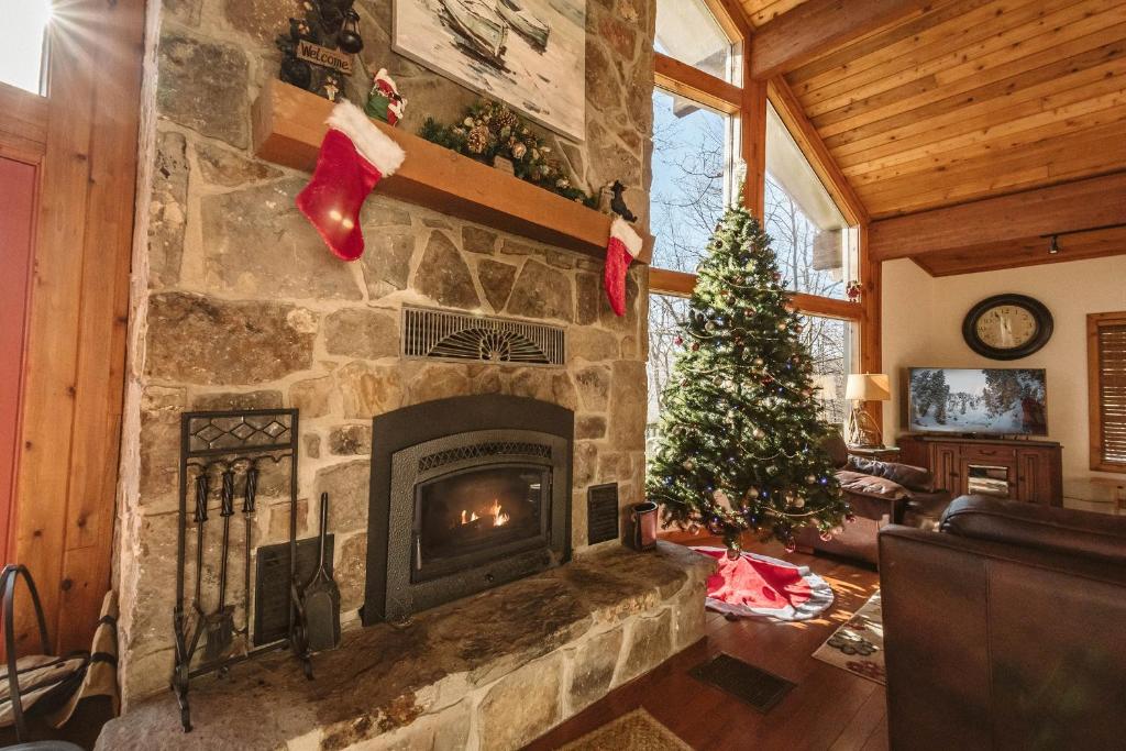 Slip Away Chalet photo 4
