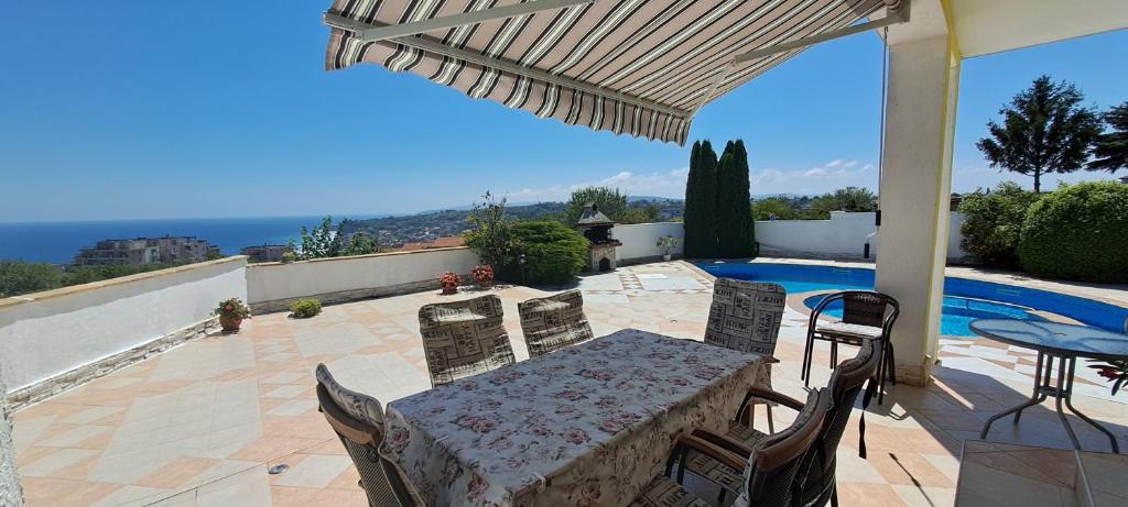 Villa Byala Grape House photo 2
