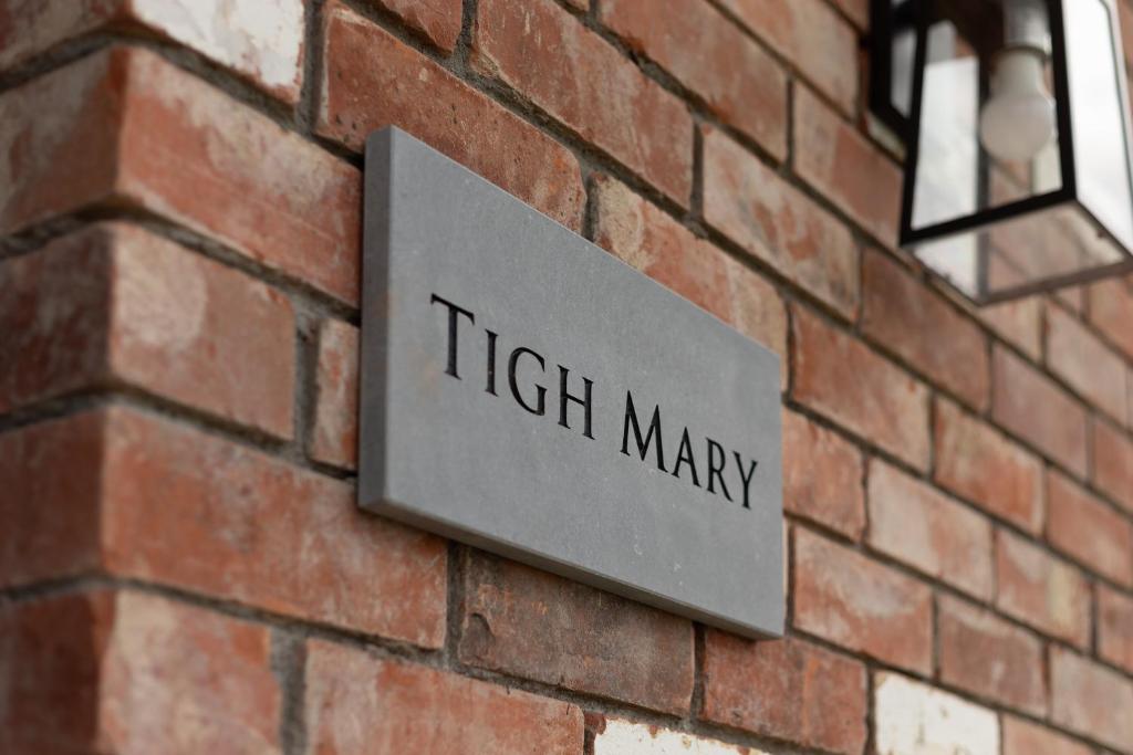 'The Stables' (Tigh Mary)