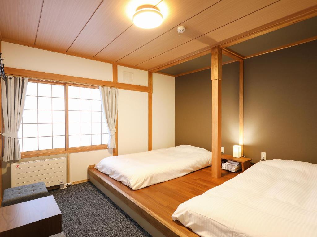 RONENAI BASE photo 3
