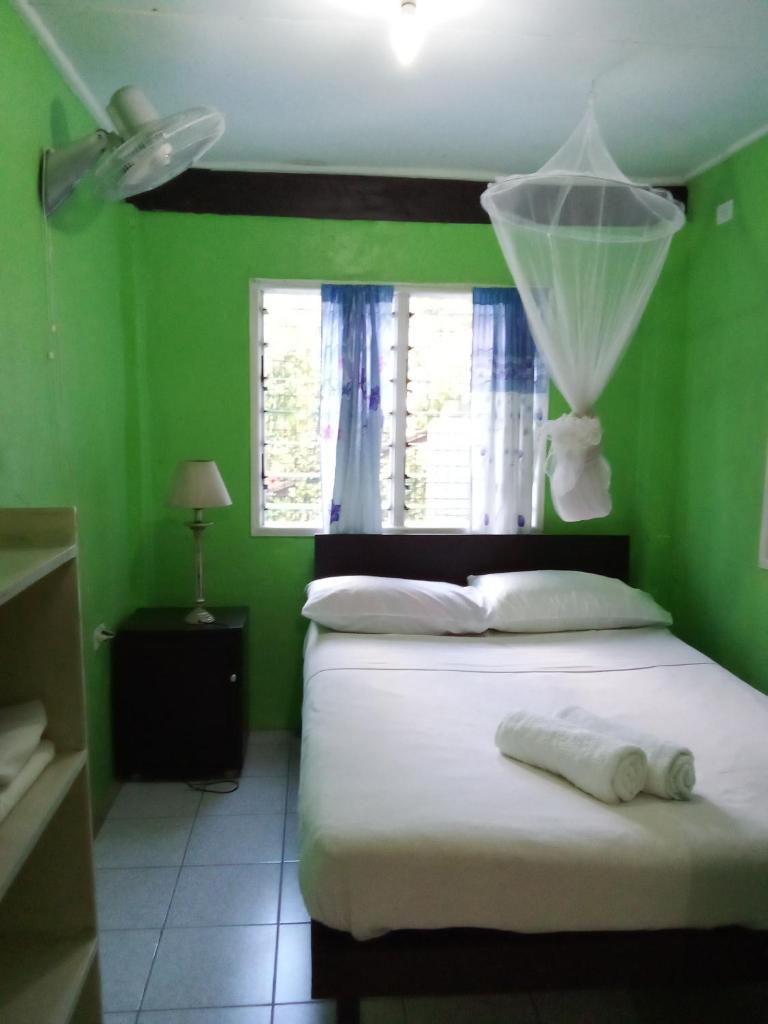 Island Home photo 2