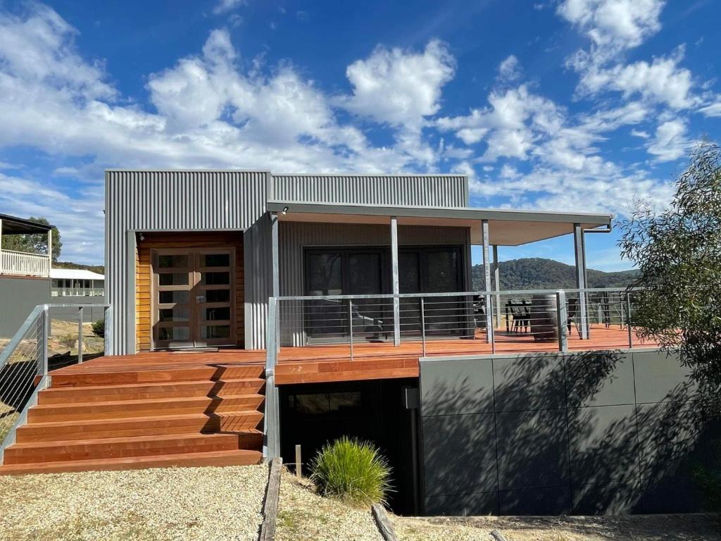 Black Diamond - Merrijig - Sleeps 14 photo 1
