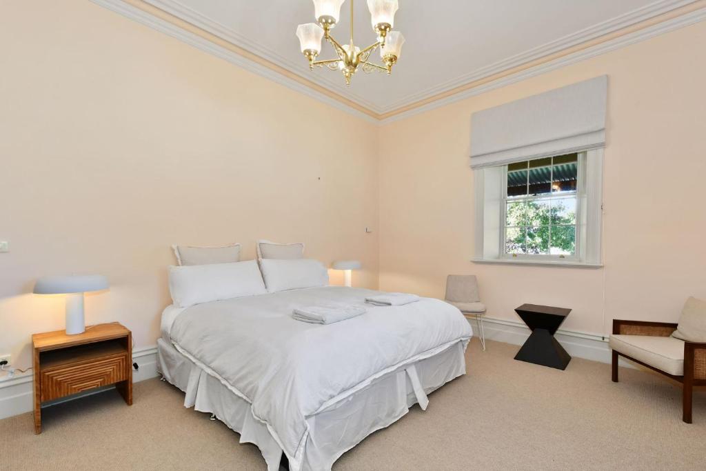 Cornhill - Merrijig - Sleeps 12 photo 4
