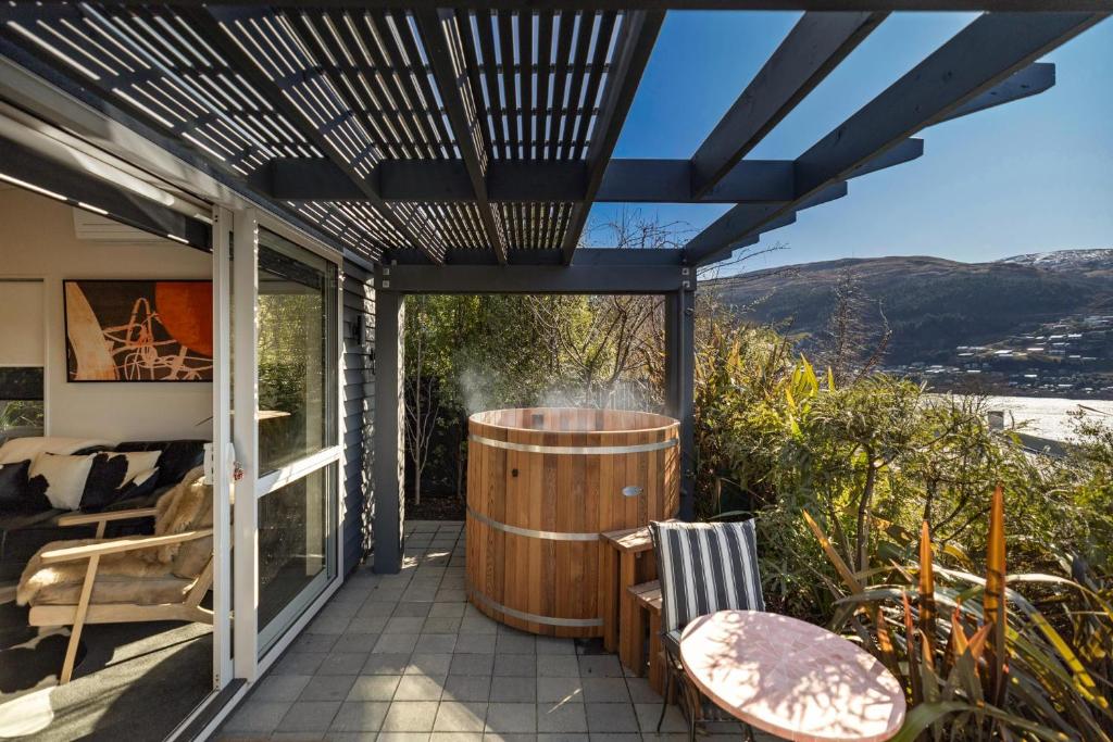 Queenstown Hot Tub Apartment photo 4