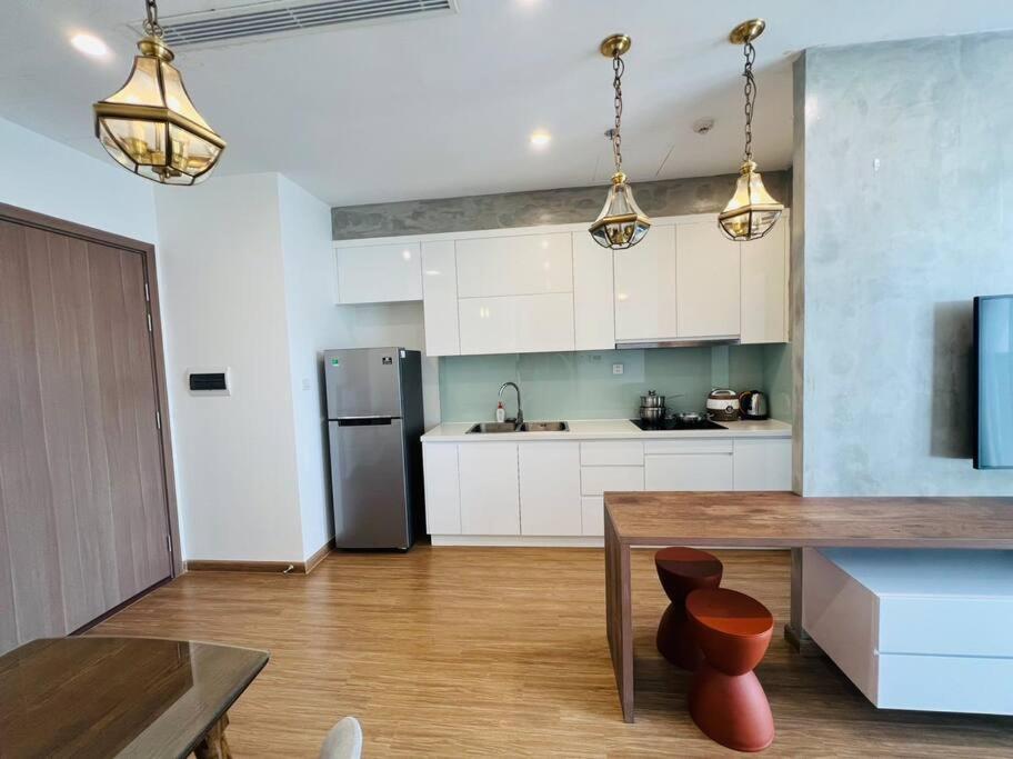 Two-Bedroom Apartment- Vinhomes Skylake Apartment