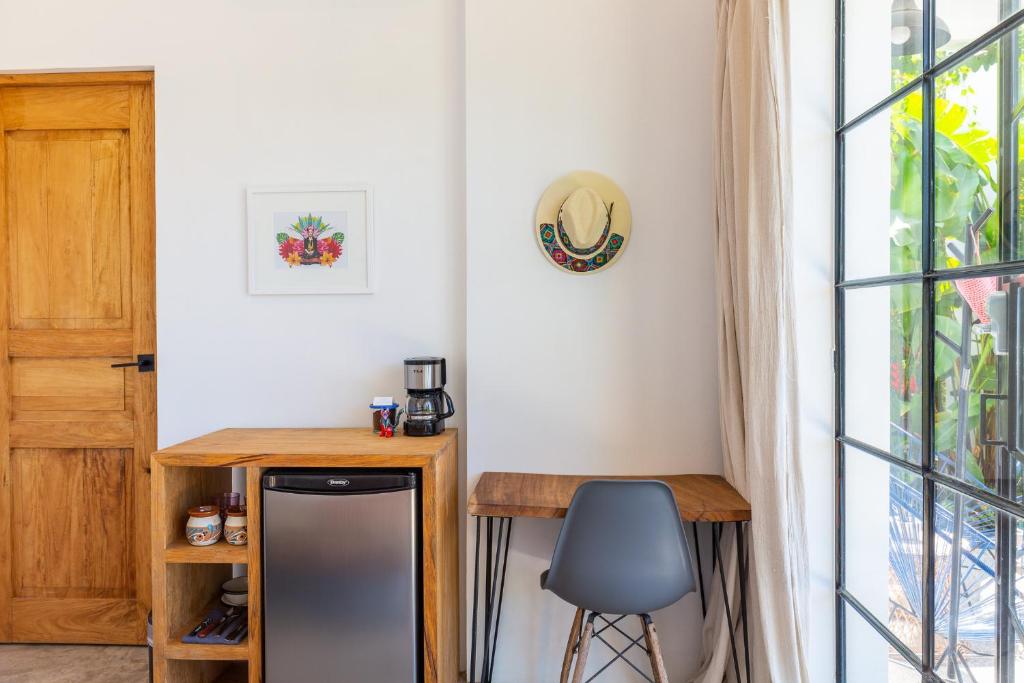 King Bed, Air Conditioning, Pool, Fast Wifi - Luna at Casa Calavera photo 2