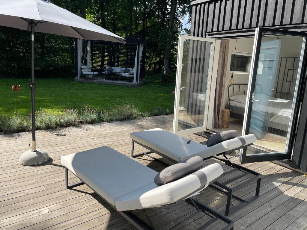 Bokis - Modern Forest Cottage photo 3