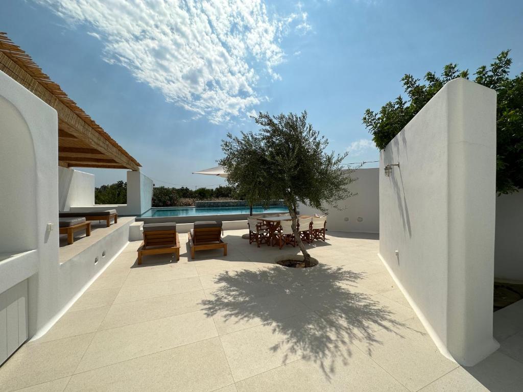 Alio Naxos Luxury Suites photo 3