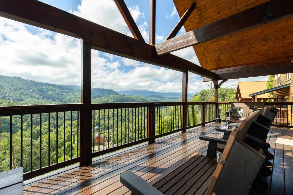All About The View, 6 Bedrooms, Theater, Mountain View, New Construction, Sleeps 12