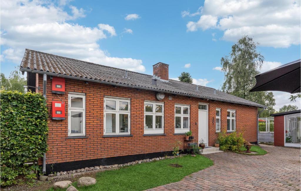 Beautiful Home In Brkop With Wifi And 3 Bedrooms