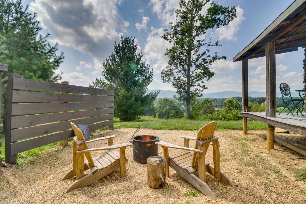 Rustic Baileys Retreat Cabin Near Wineries! photo 1