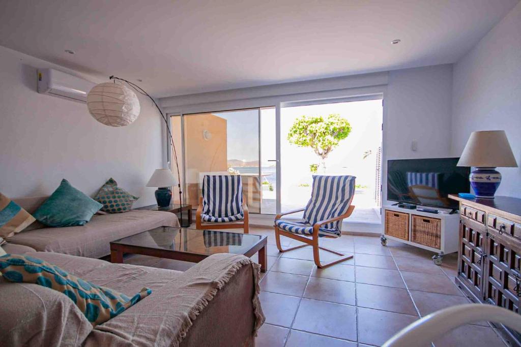 Inmovecos Bungalow en 1 línea de playa Sol12 photo 3