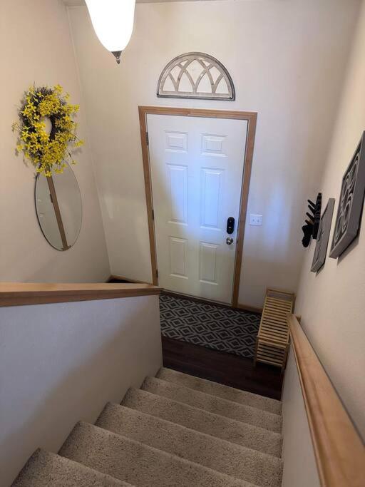 883 Karisa Lane, Hawkeye Townhouse photo 3
