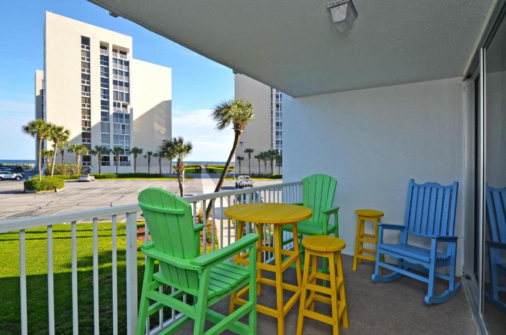 3024 Shoreline Tower Beach View Vacation Condo Free Beach Setup image