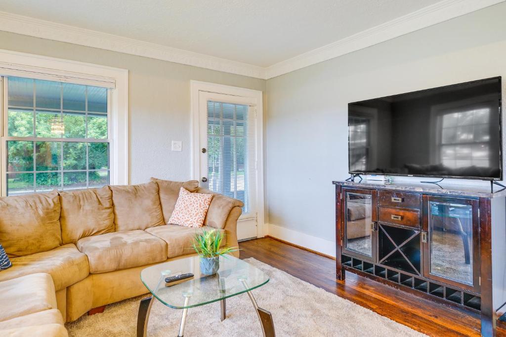 Updated Royal Oak Home Rental Near Downtown! photo 3