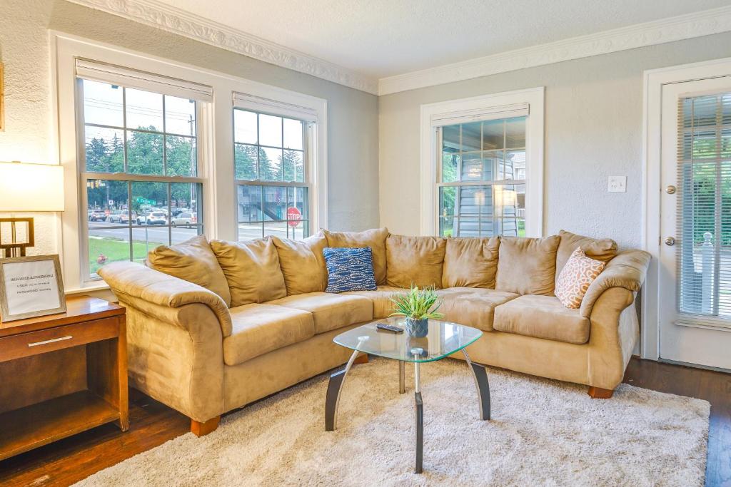 Updated Royal Oak Home Rental Near Downtown! photo 4