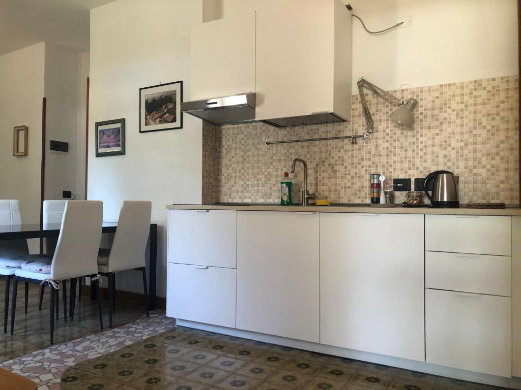 Villa Nogarola - apartment with private pool and garden photo 4