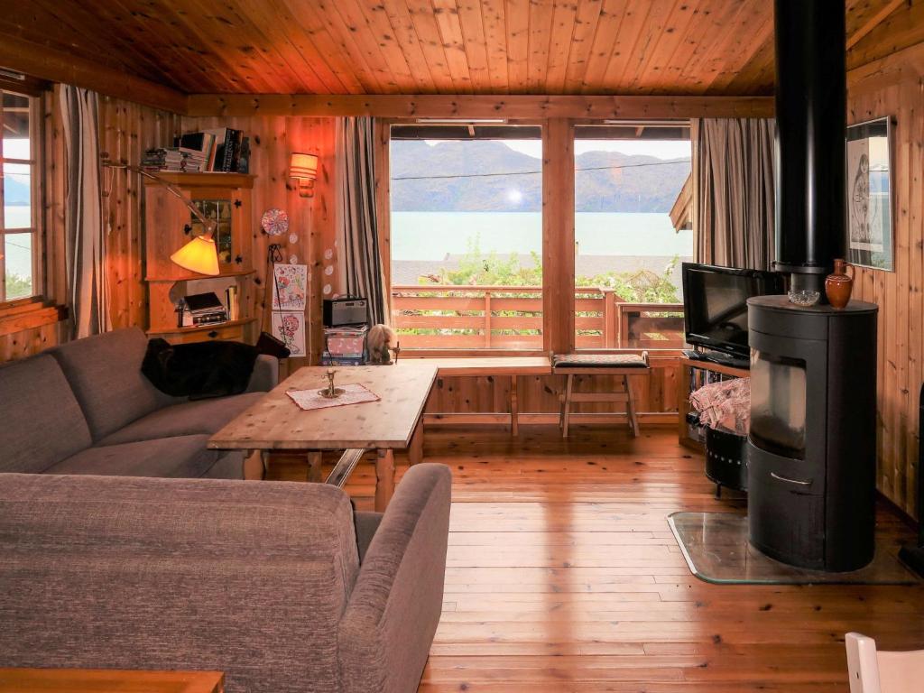 Chalet Trefall - FJH520 by Interhome photo 3