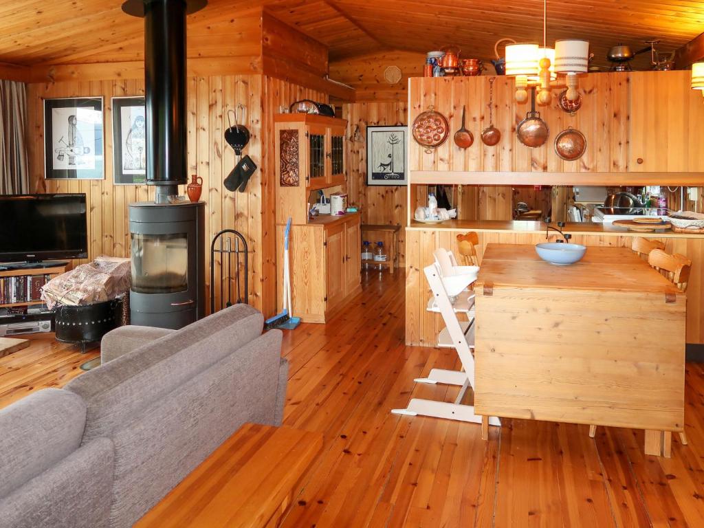 Chalet Trefall - FJH520 by Interhome photo 4